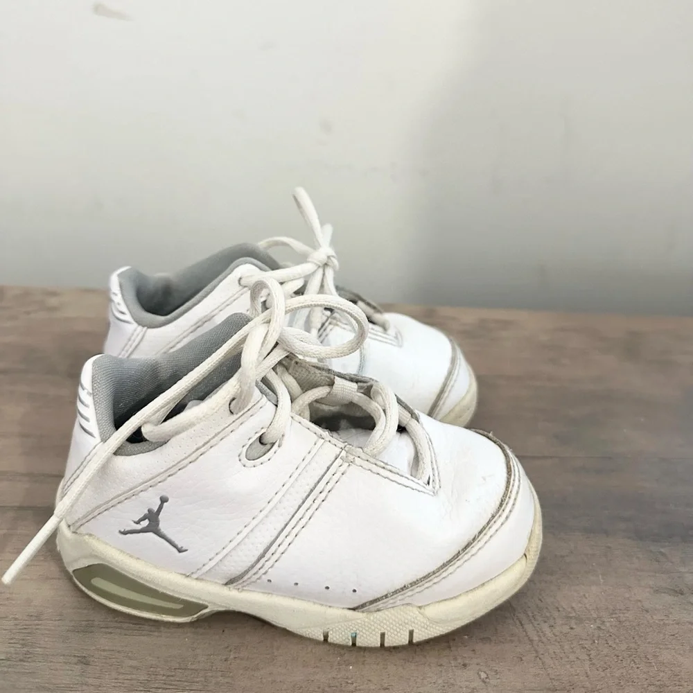 Nike Jordan 23 White Blue Silver Leather 2005 Vintage Lace Up Baby Shoes US 6c
